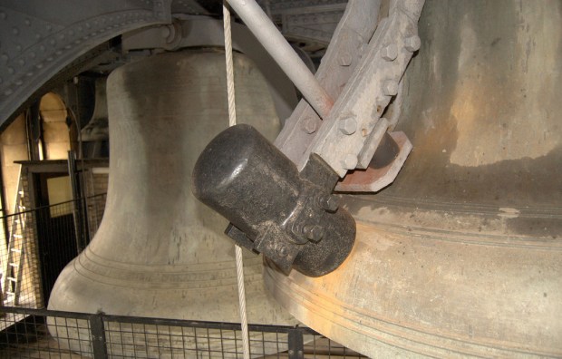 Big Ben on the right (Parliamentary copyright images are reproduced with the permission of Parliament)