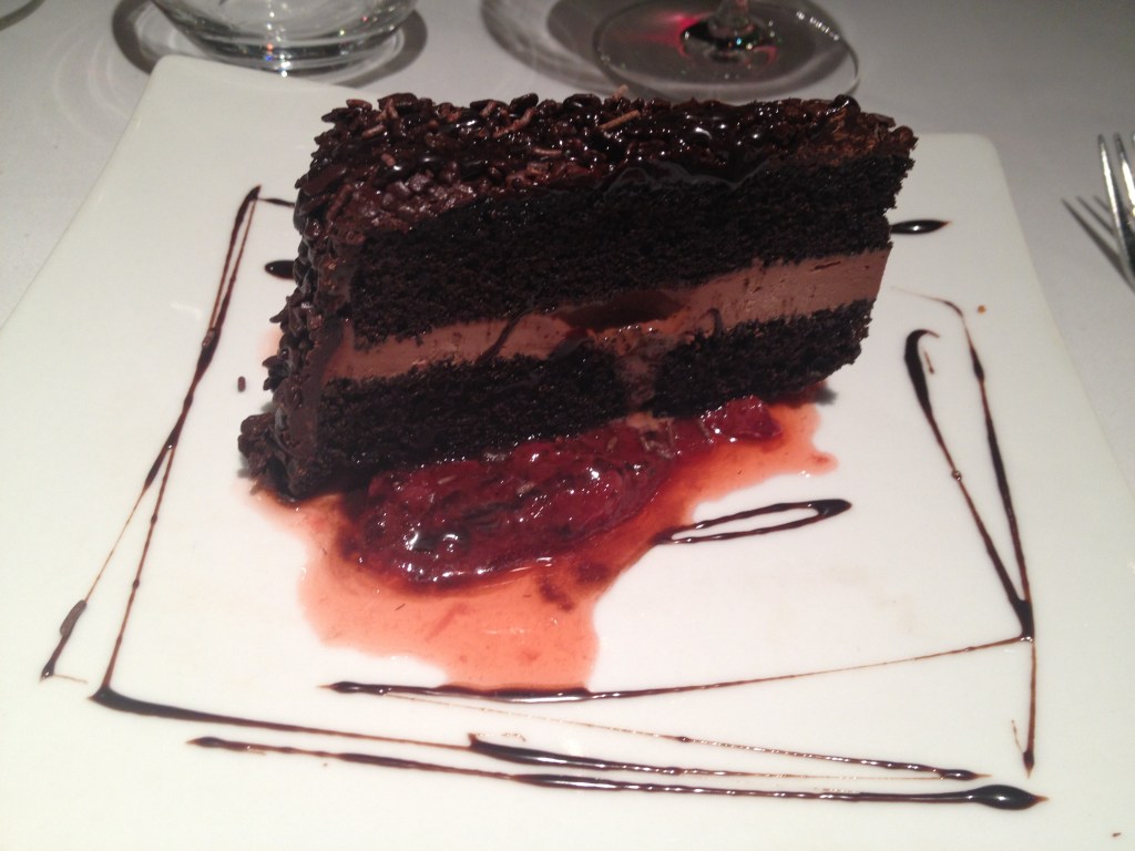 Chocolate cake with strawberries