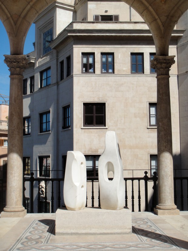 Hepworth, Autumn (1966)