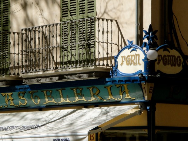 A Modernismo shop front